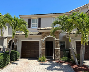 Isles of Bayshore home with 4 bedrooms and 2 bathrooms, located at 9285 SW 220 Ter.